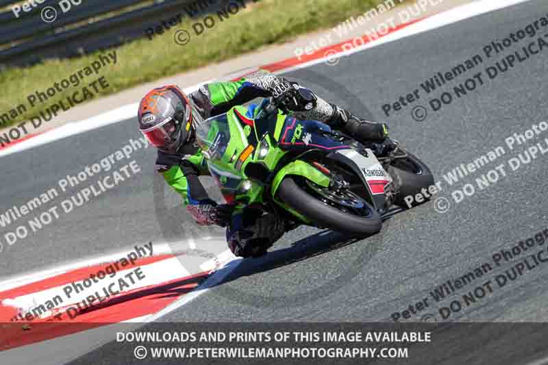 cadwell no limits trackday;cadwell park;cadwell park photographs;cadwell trackday photographs;enduro digital images;event digital images;eventdigitalimages;navarra;no limits trackdays;peter wileman photography;racing digital images;trackday digital images;trackday photos